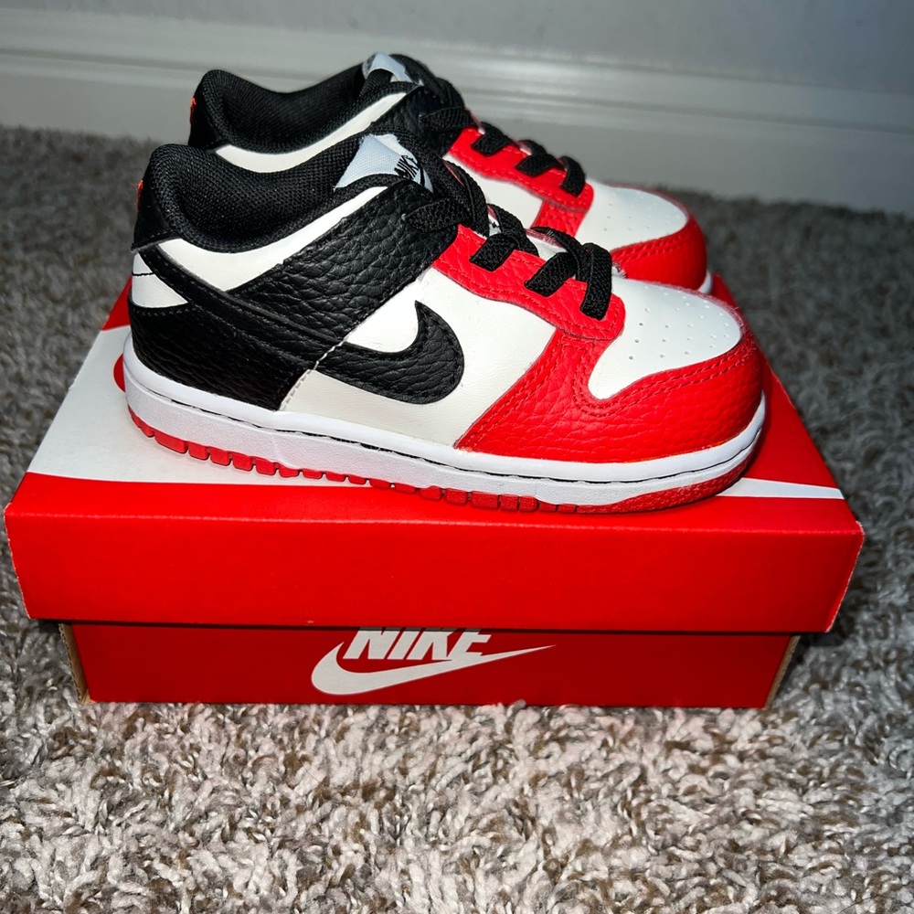 Toddler dunks